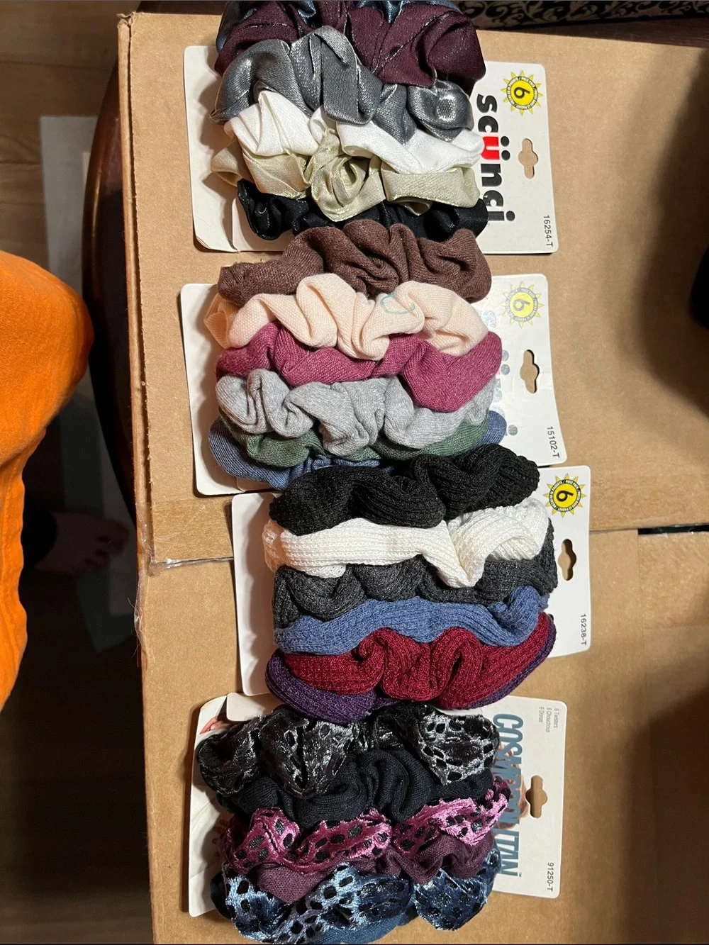 Assorted Women's Fabric Scrunchie Set - Multi-Color Hair Accessories